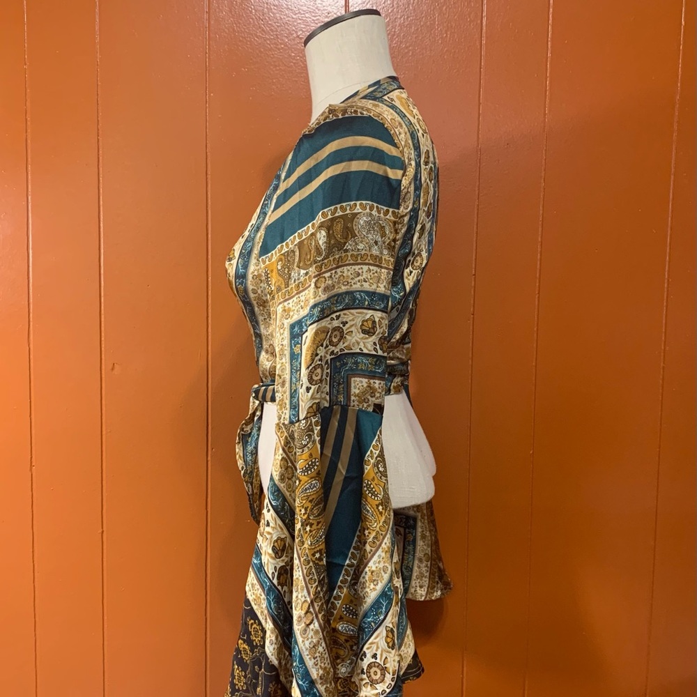 Cider Teal and Gold Patterned Wrap Blouse - Picture 5 of 11